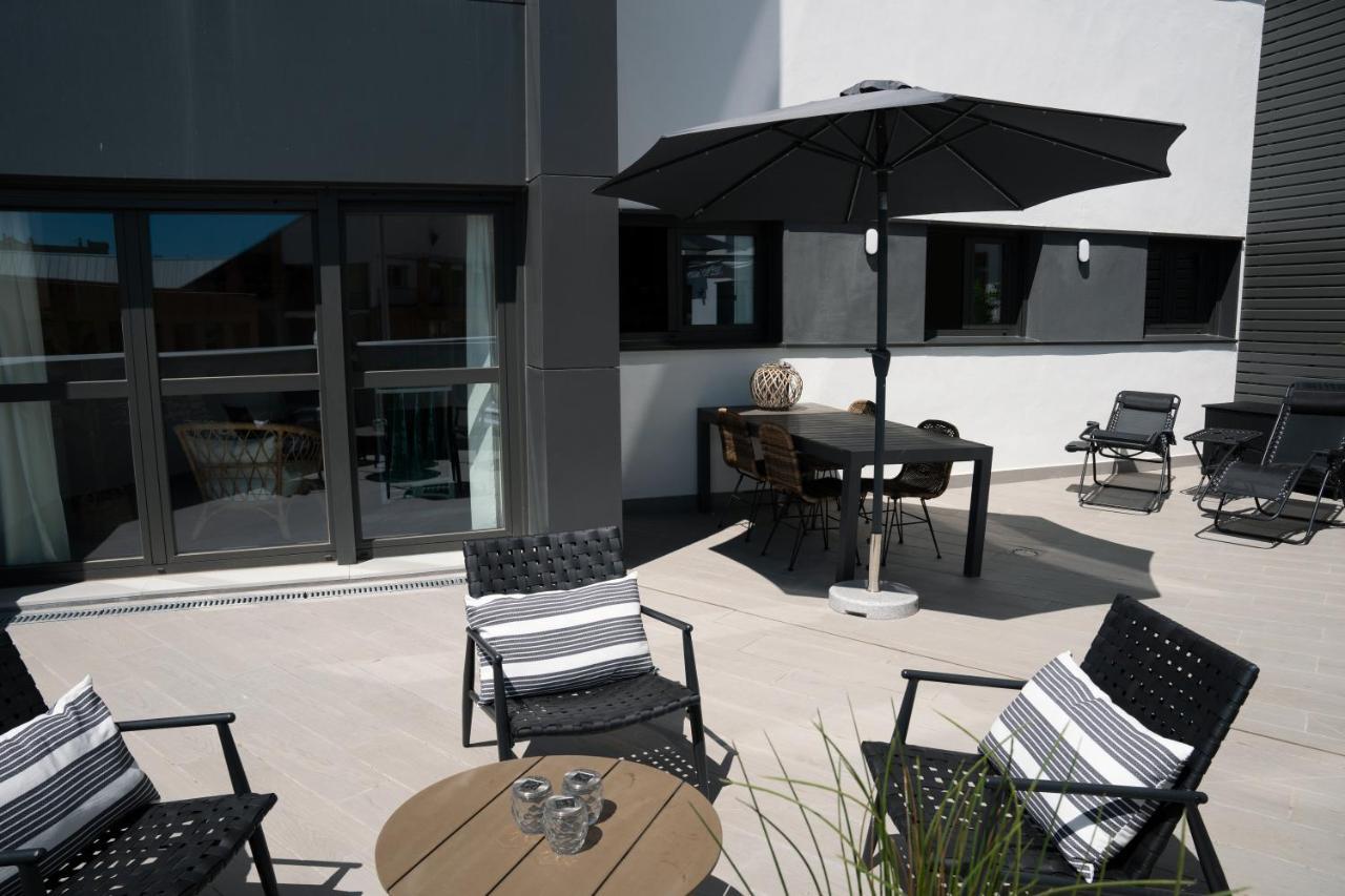 Central Premium Pool Terrace New Malaga Bagian luar foto