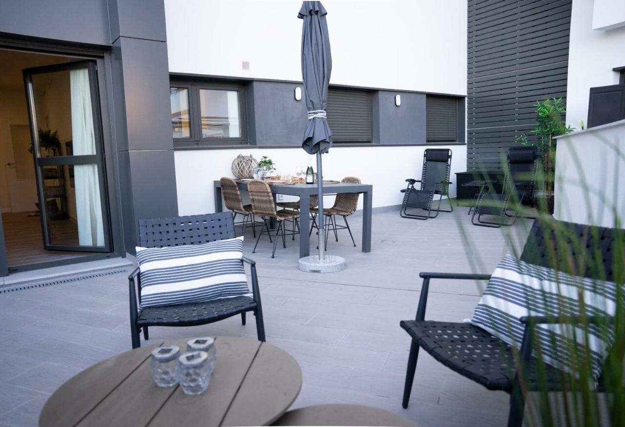 Central Premium Pool Terrace New Malaga Bagian luar foto