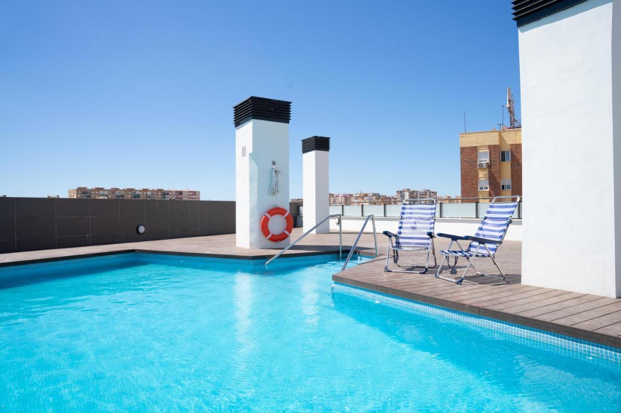 Central Premium Pool Terrace New Malaga Bagian luar foto
